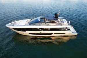 Riva 102′ Corsaro Super